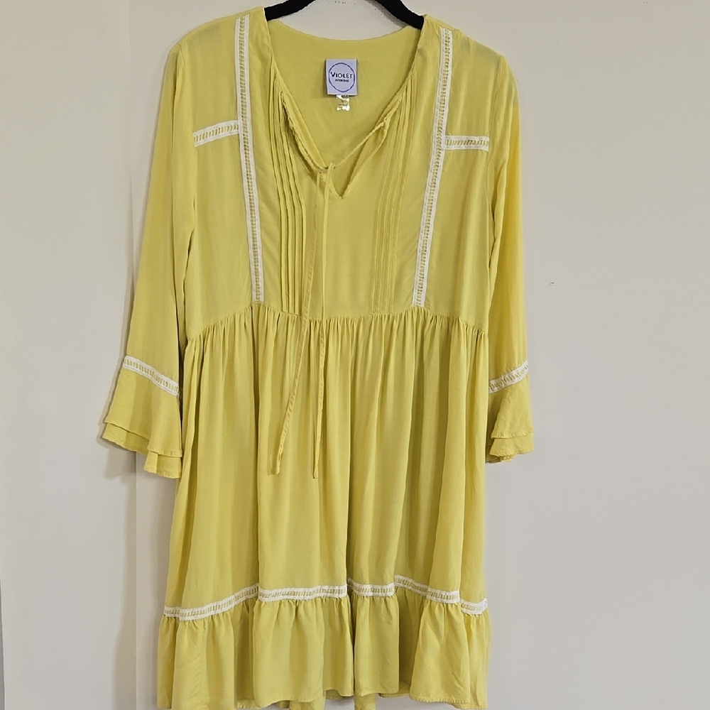 Violet Weekend Dress Womens S Chartreuse with Lace Trim Bell Cuff Tiered *read*